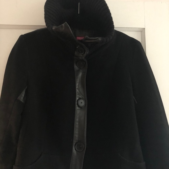Mackage women’s black jacket - Picture 6 of 16
